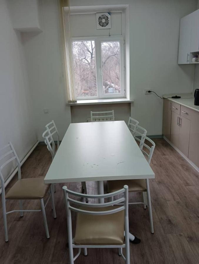 Bekbro Hostel Бишкек Экстерьер фото